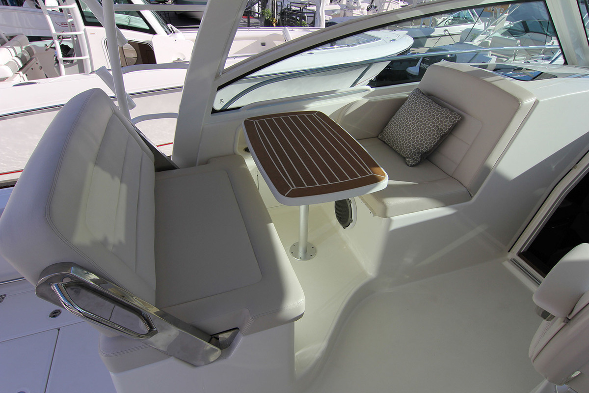 foto: 21 Boston Whaler 345 Conquest