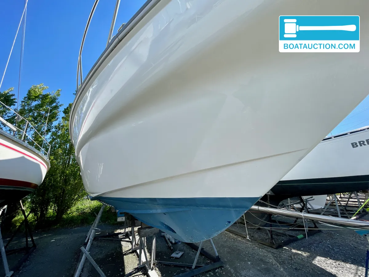 foto: 53 Sealine 310 Sportbridge