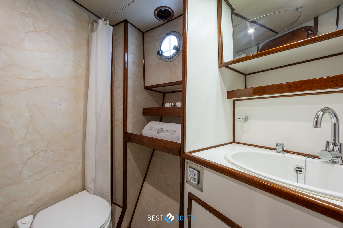 foto: 71 Tradewind 33