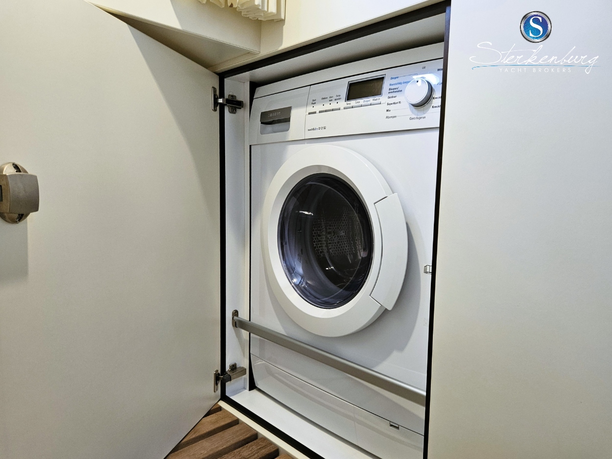 foto: 36 Linssen Grand Sturdy 40.9 Sedan Twin 