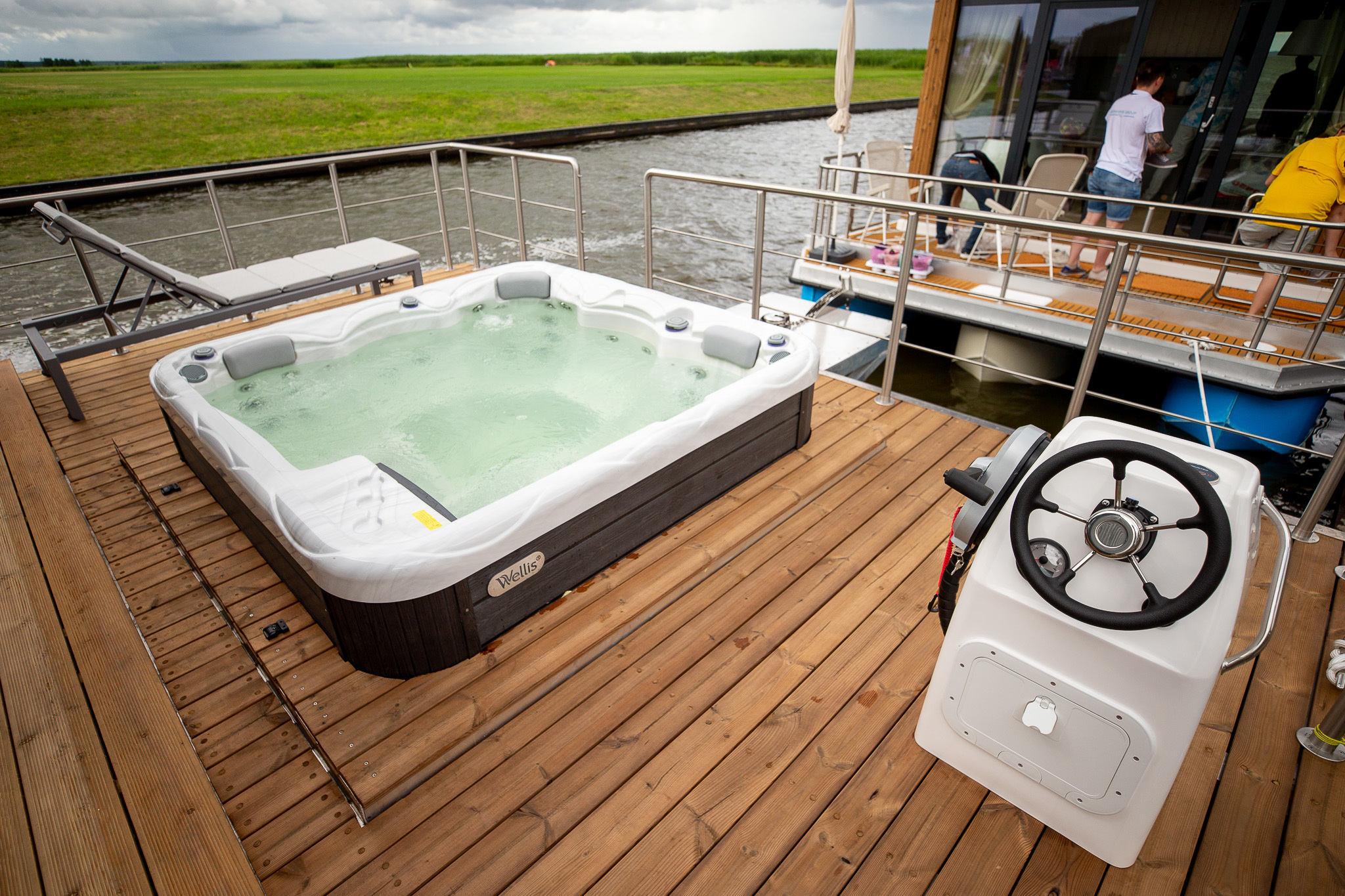 foto: 12 Twin M-Cabin Houseboat