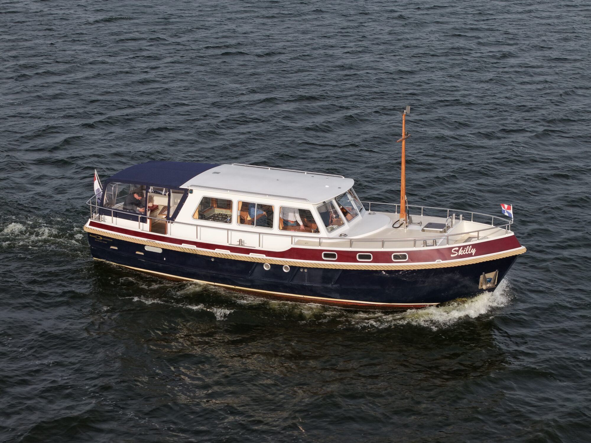 foto: 44 Barkas Barkas 12.00 OK