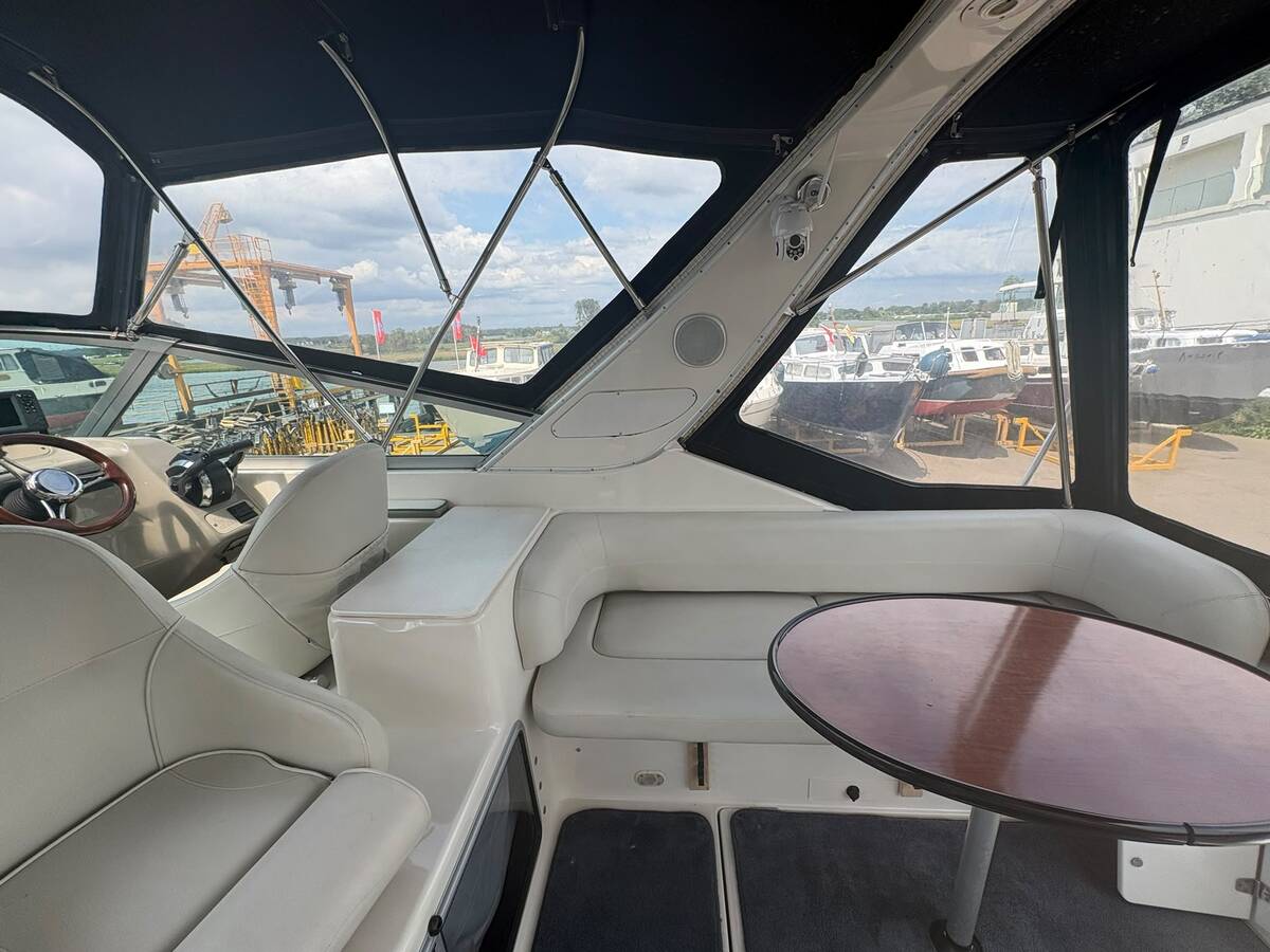 foto: 33 Maxum 3200 SCR