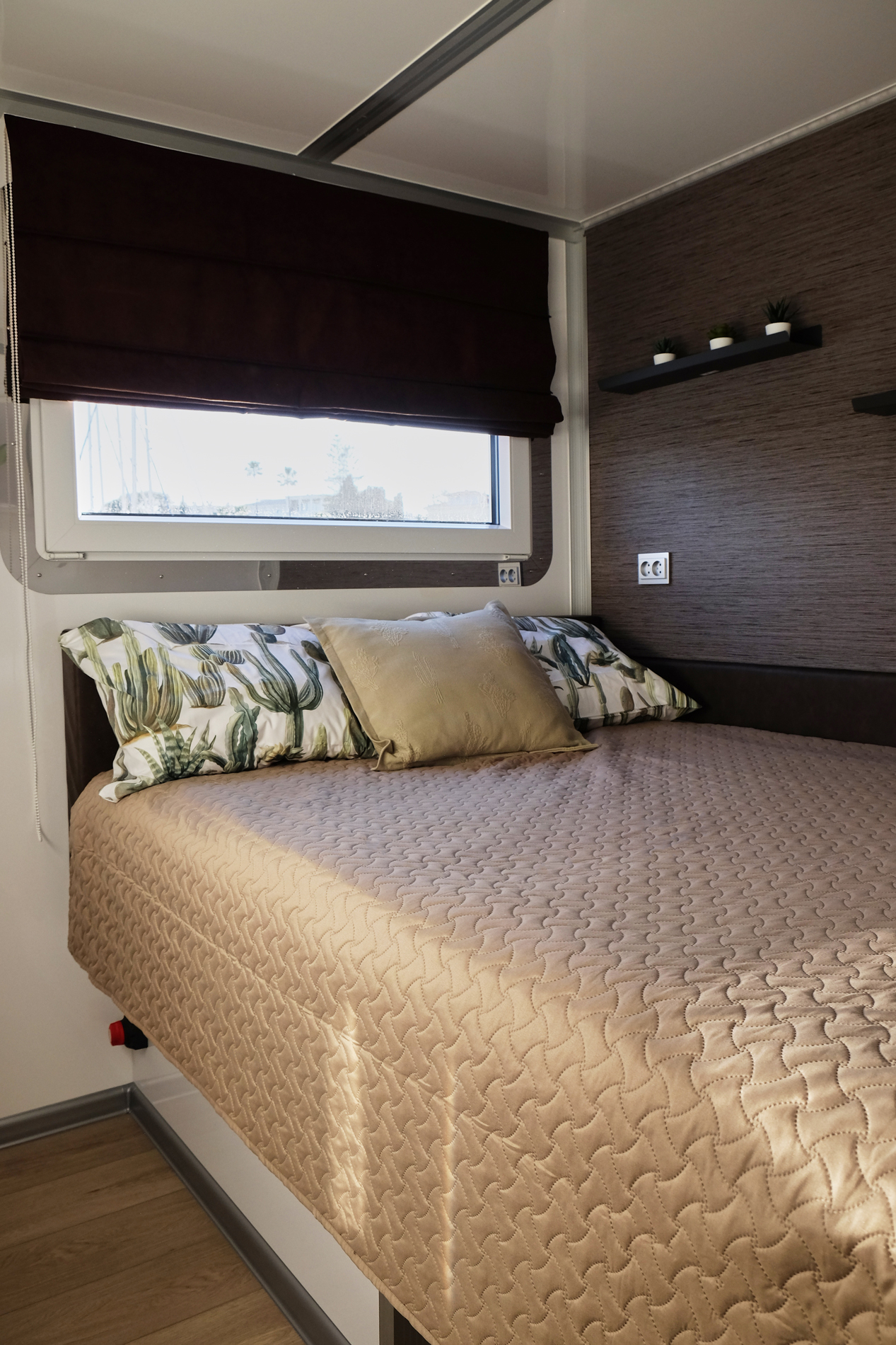 foto: 27 Nordic Season 47 Sea37 CE-C Houseboat