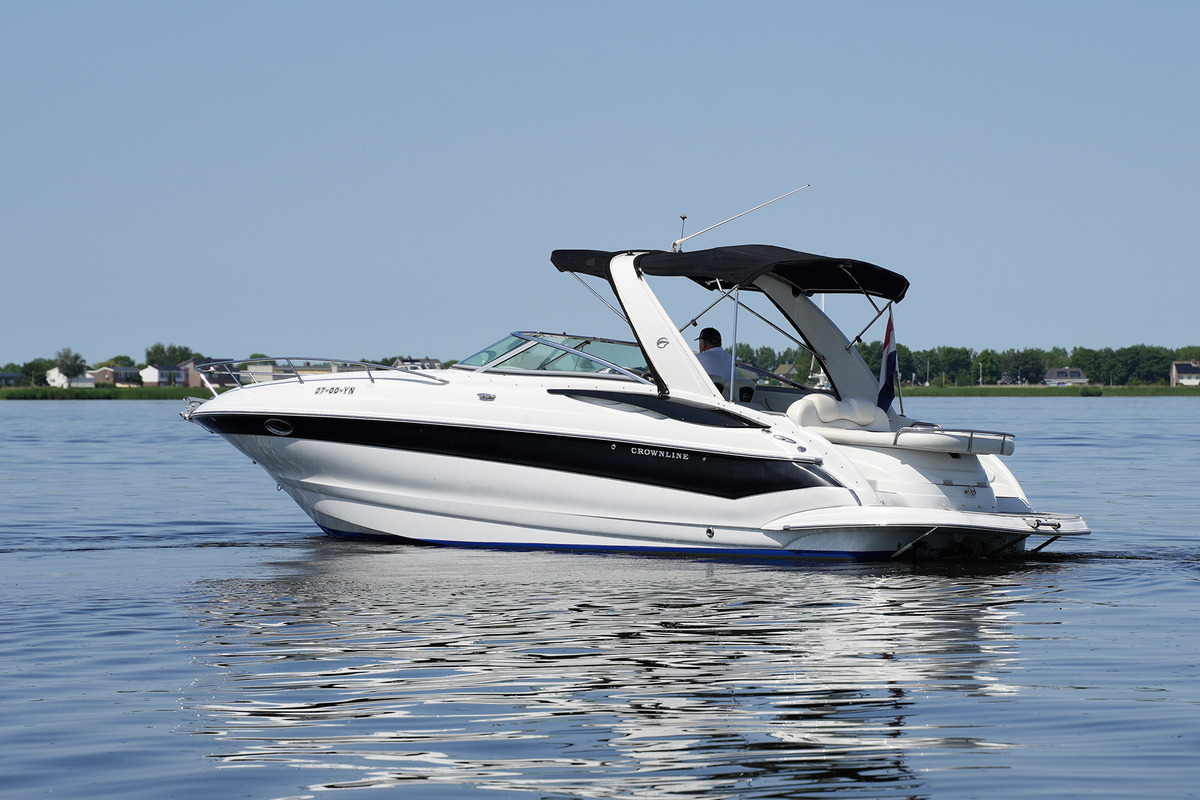 foto: 35 Crownline 315 SCR