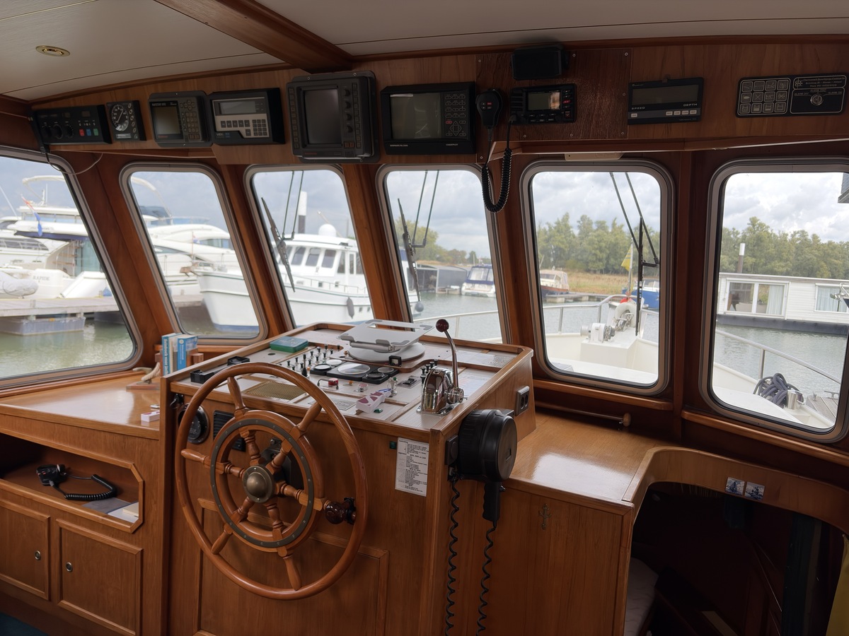 foto: 20 Alm Trawler 1200 AD