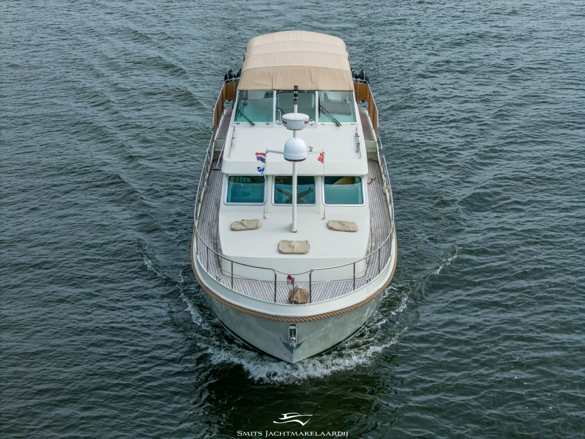 foto: 75 Linssen Linssen Grand Sturdy 43.9 AC