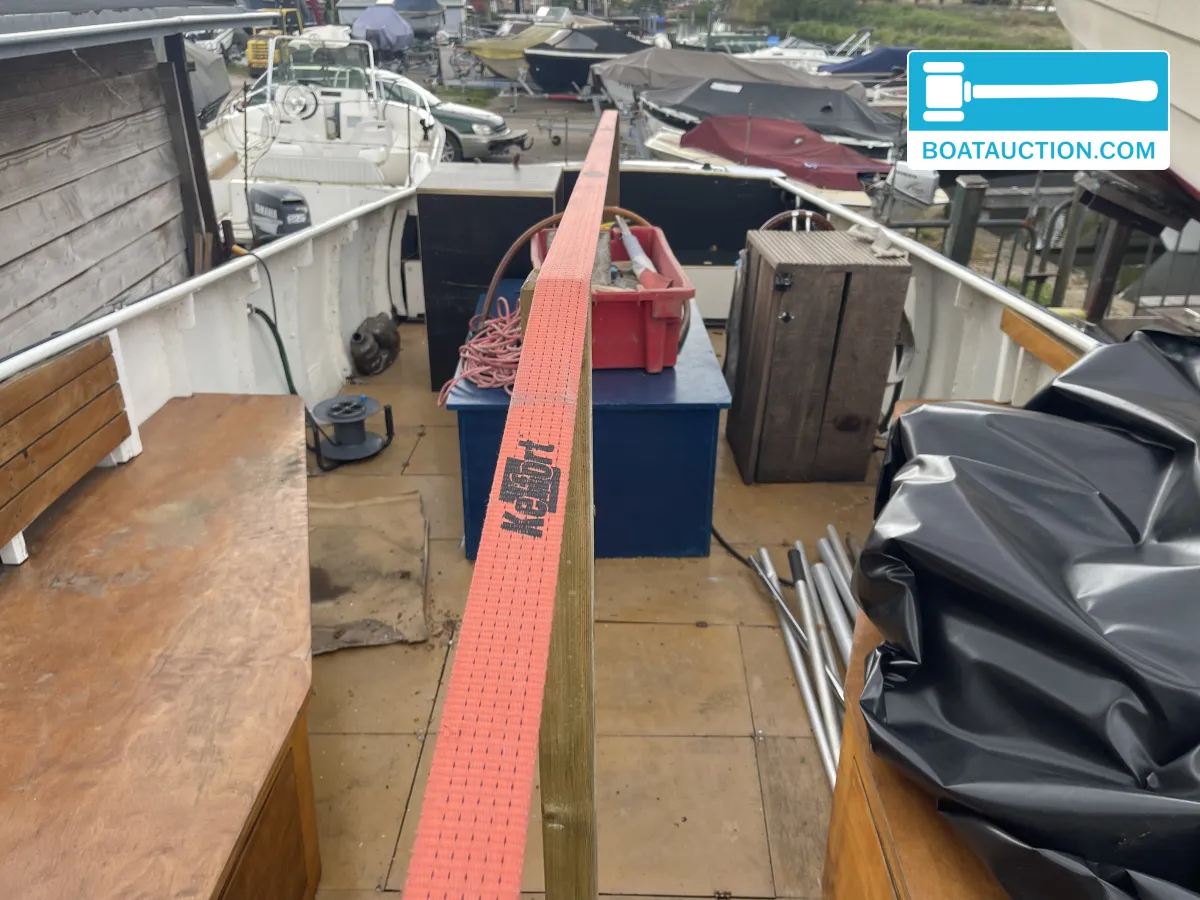 foto: 18 Motorboat 800