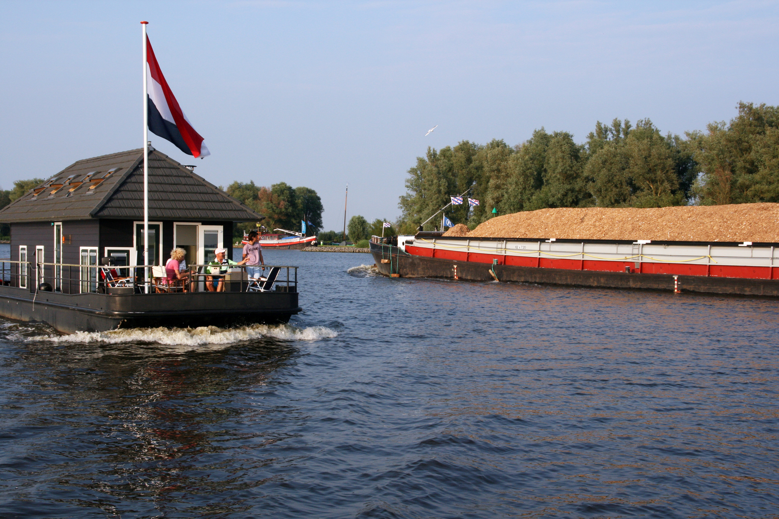 foto: 17 PRINS HOMESHIP 1350 Flark Houseboat