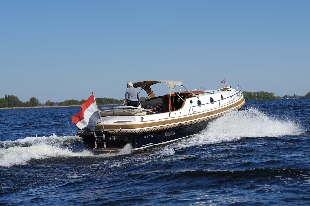 foto: 46 Pieterse 1050 Motorvlet