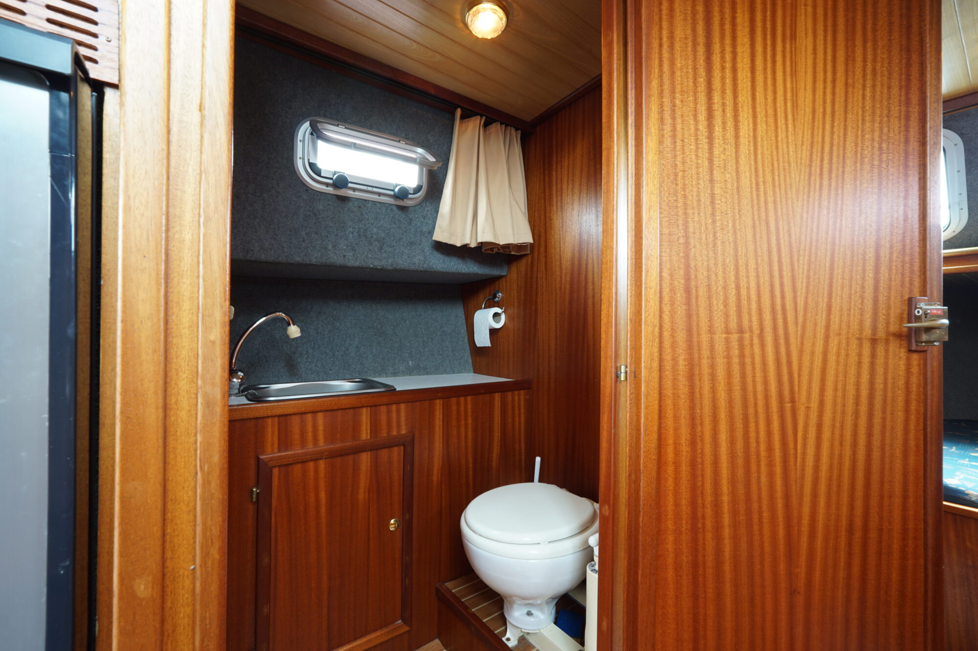 foto: 28 Bege Bege Kruiser 9.00 OK