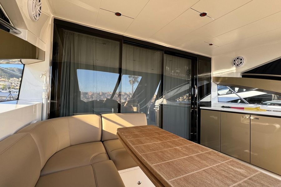 foto: 23 Princess V 57