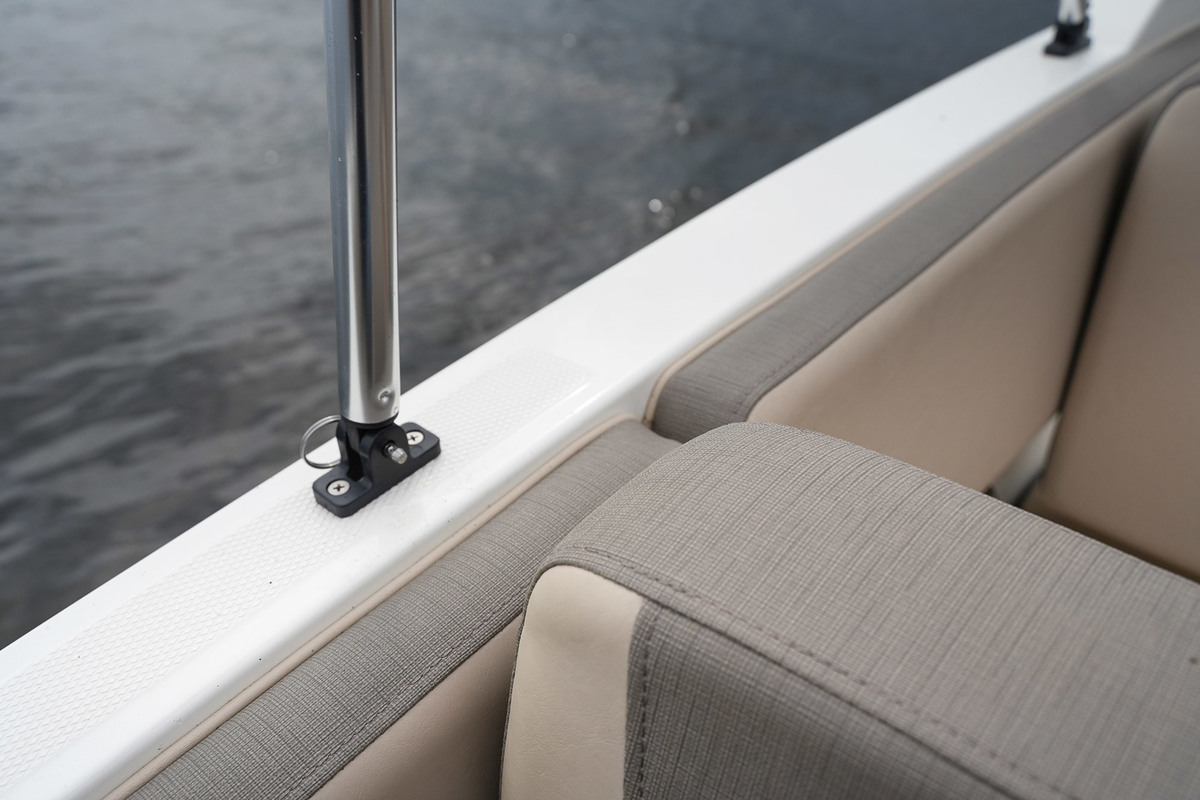 foto: 24 Bayliner VR4