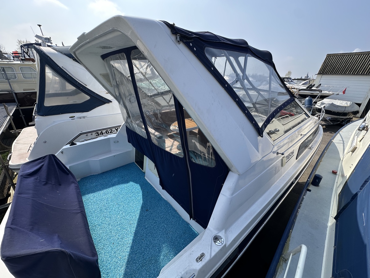 foto: 26 Bayliner 2855