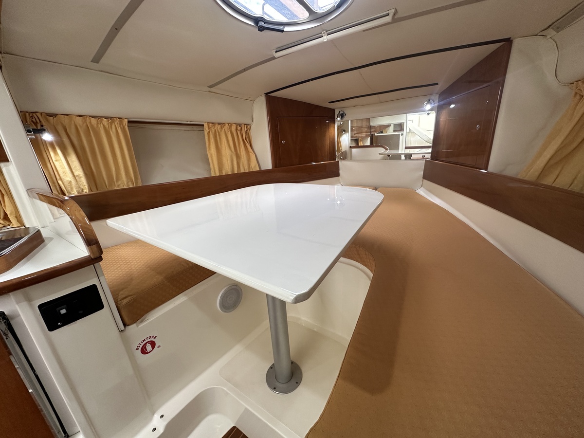 foto: 26 Airon Marine 300