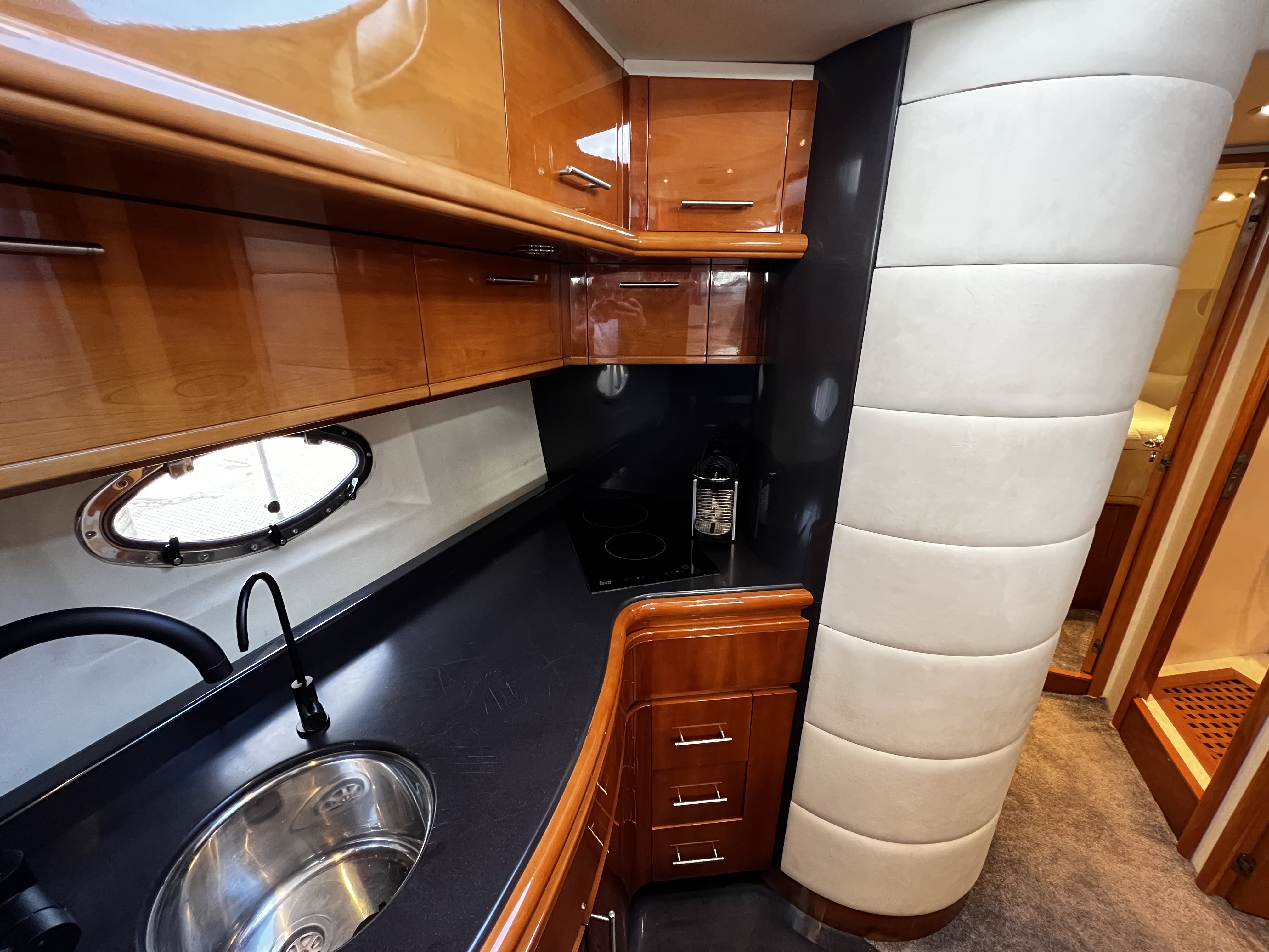 foto: 26 Astondoa  43 GLX