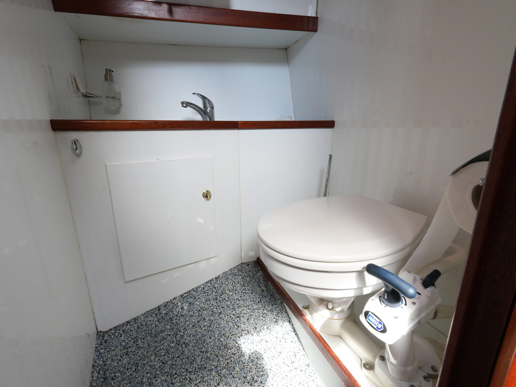 foto: 26 Jetten Jetten Bully 800