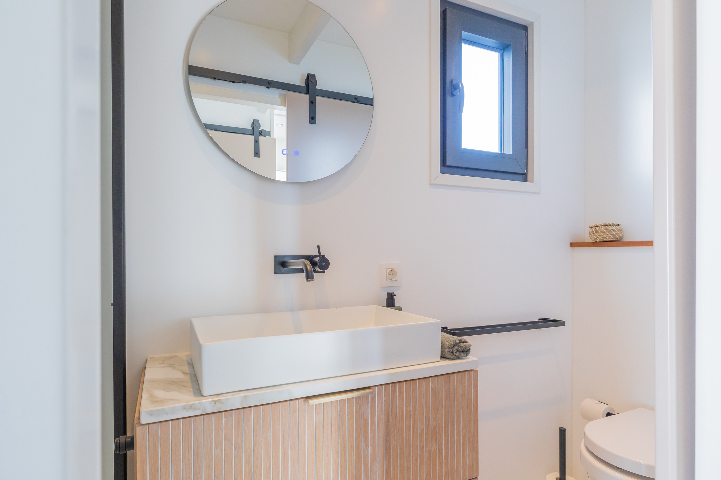 foto: 36 Surla (met Tender) Houseboat 15 Volledig Elektrisch With Charter