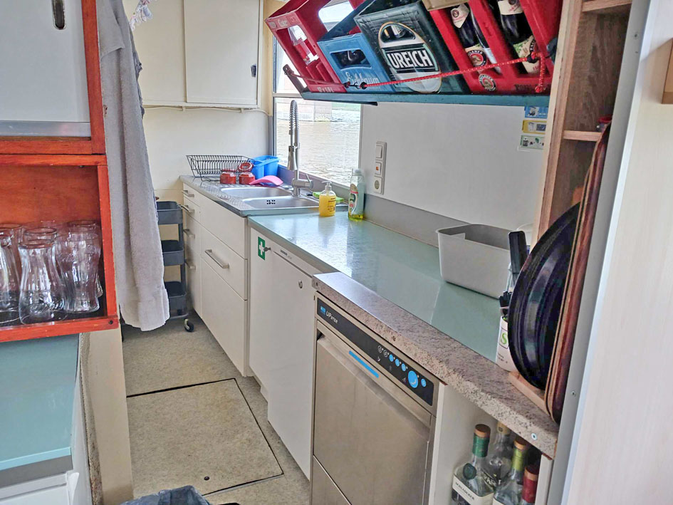 foto: 34 Dagpassagiersschip 221 pers, Rijn gecertificeerd