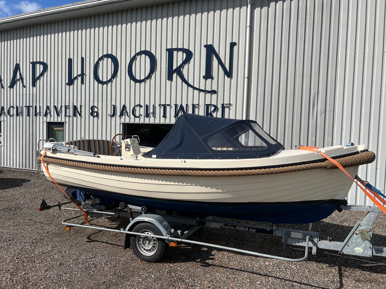 Interboat 17