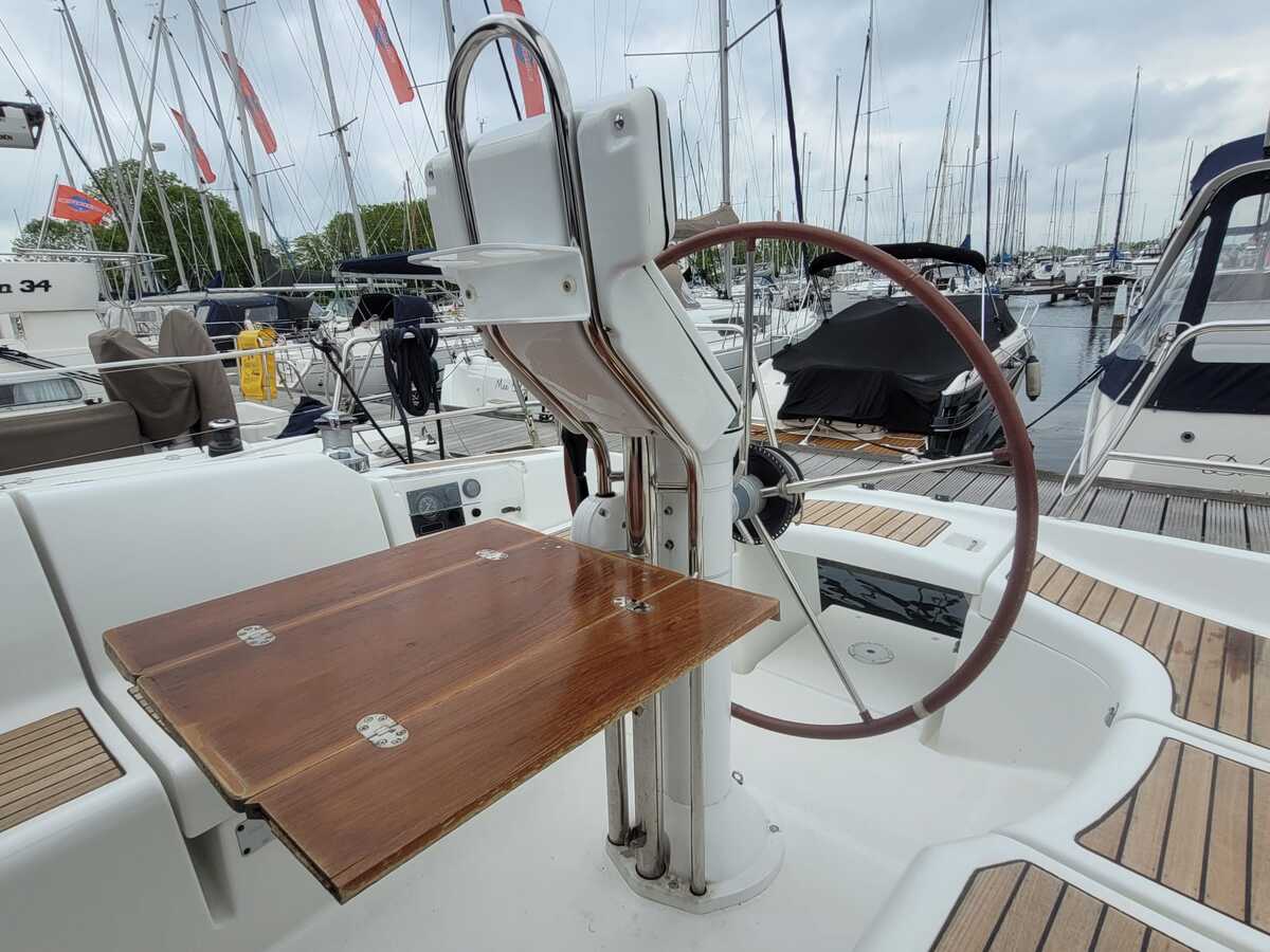 foto: 26 Beneteau Oceanis 373 Clipper
