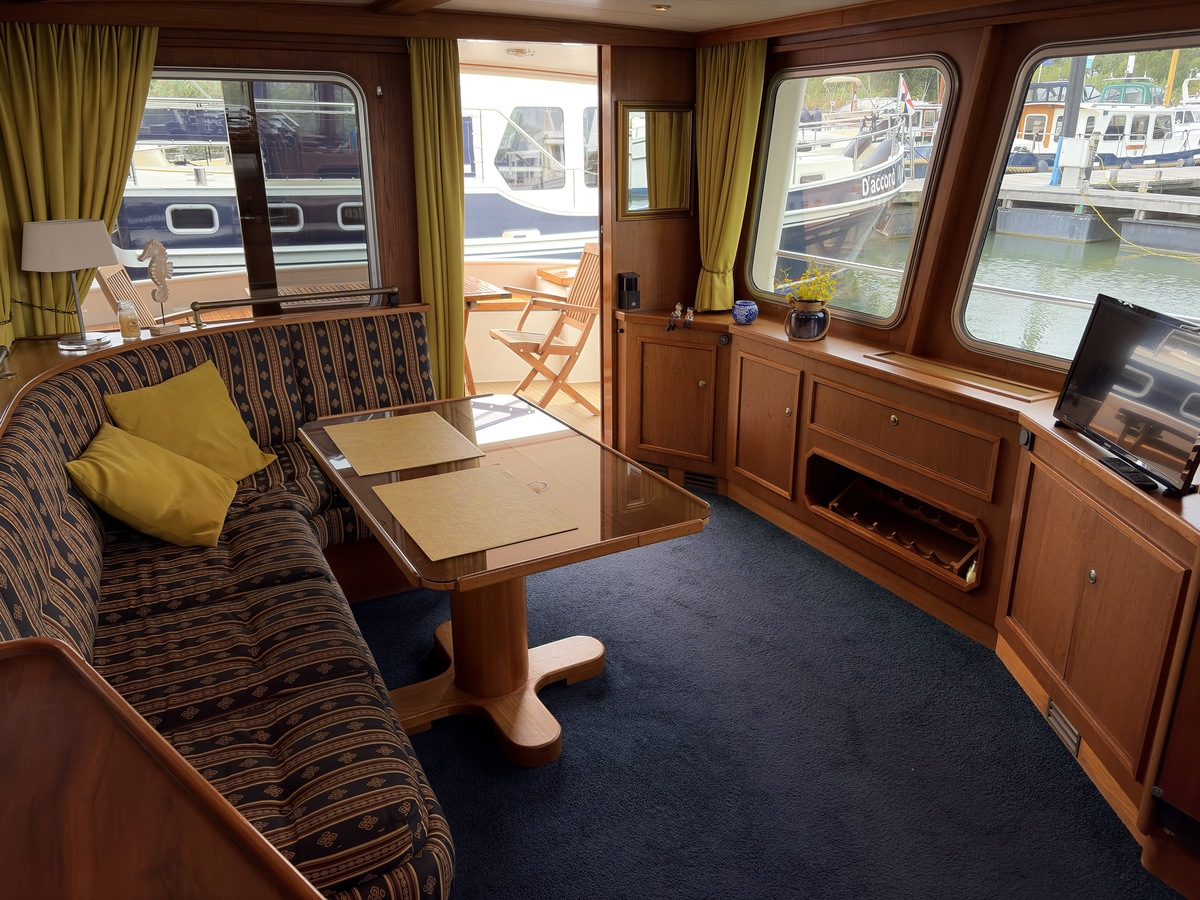 foto: 21 Alm Trawler 1200 AD