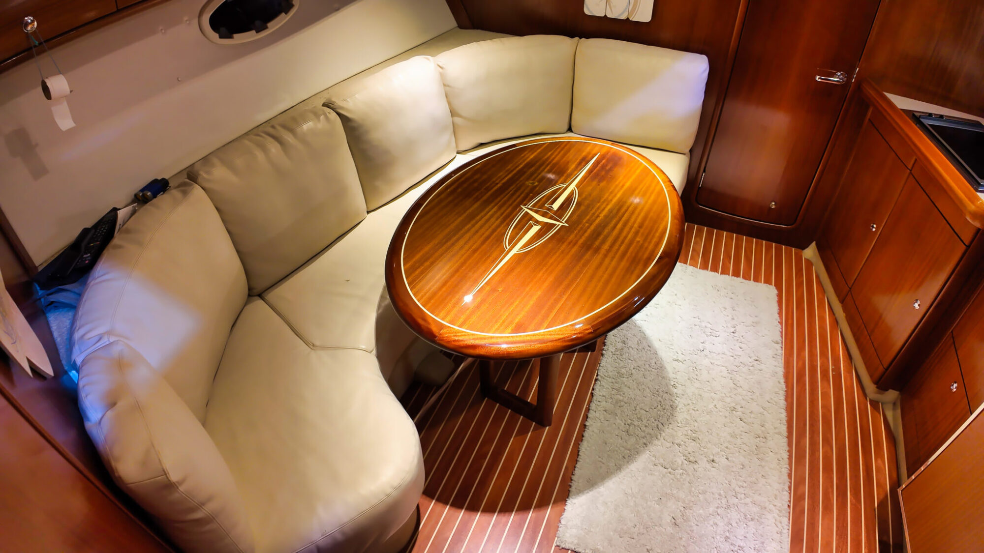 foto: 32 Bavaria Bavaria 37 HT Hardtop