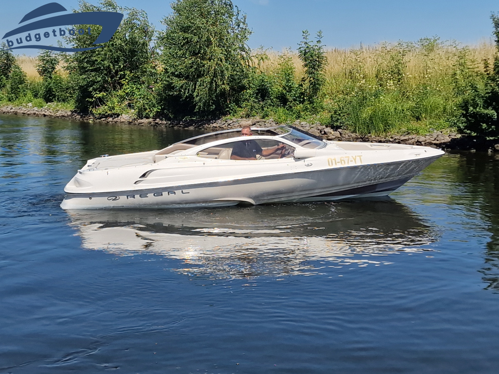 foto: 16 Regal  2100LSR