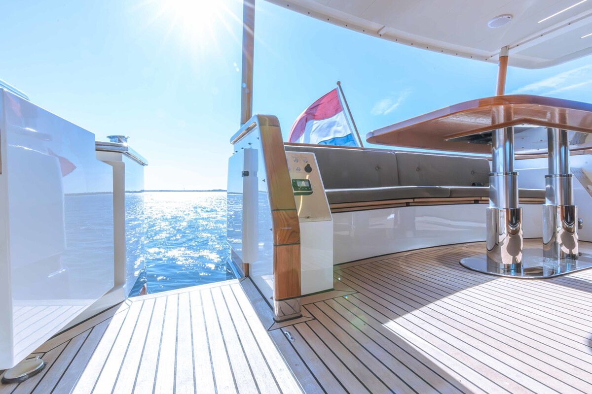 foto: 151 Linssen Grand Sturdy 590 AC Wheelhouse L-Class