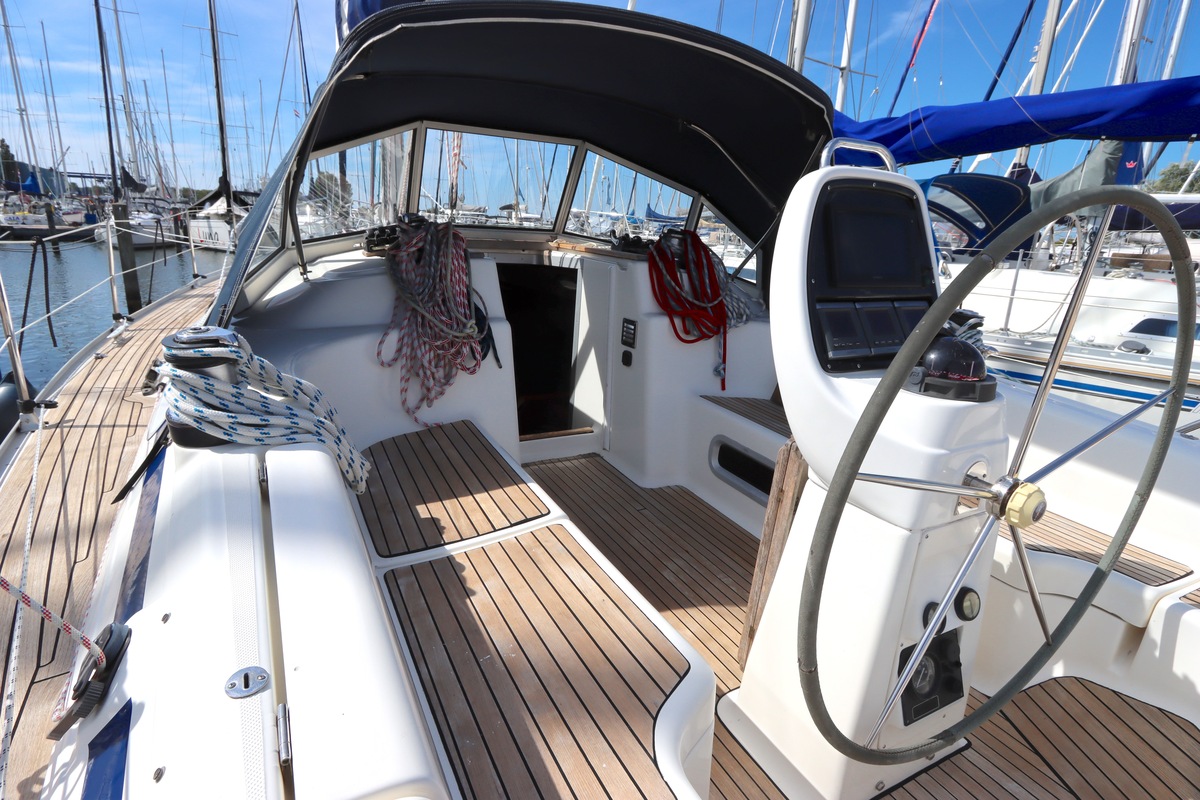 foto: 86 Bavaria  38-3 Cruiser
