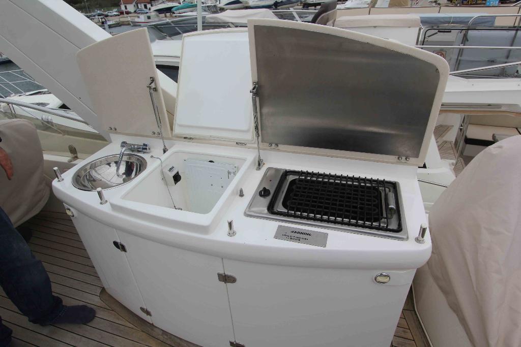 foto: 18 Sealine  T50