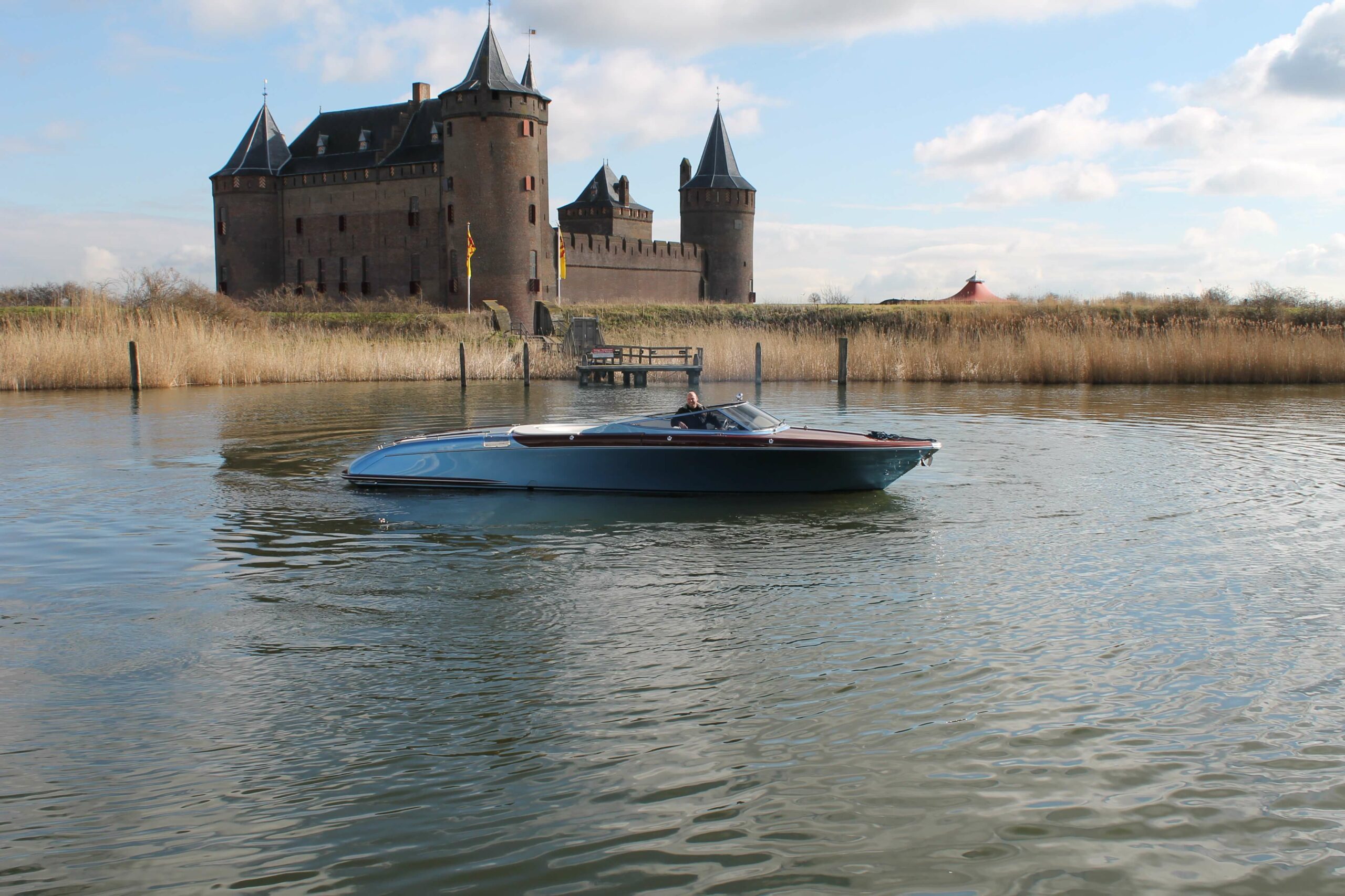 hoofdfoto: 1 Riva 33 Aquariva Super #176