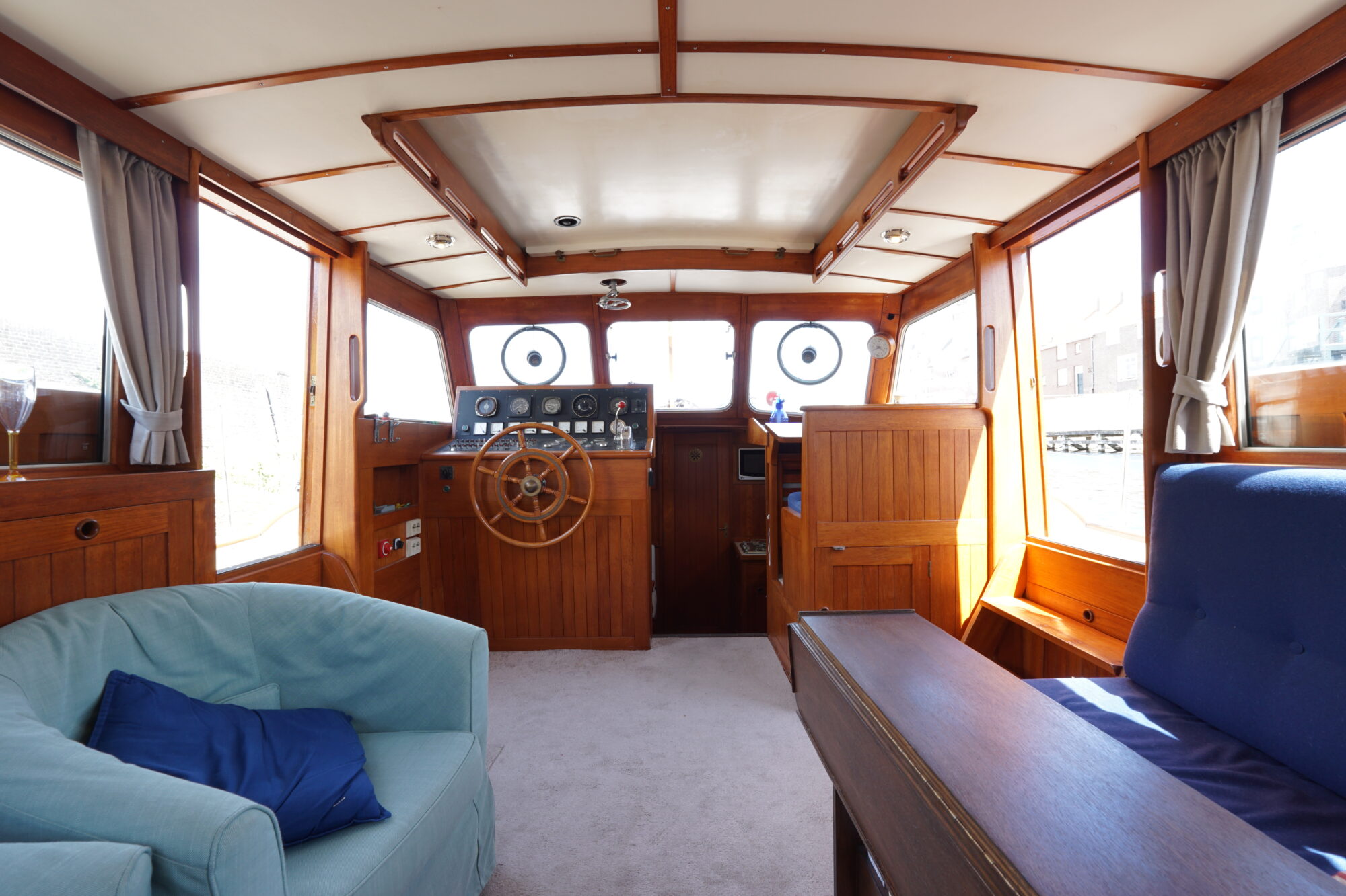 foto: 48 Gillissen Gillissen Rondspant Trawler 13.50 AK
