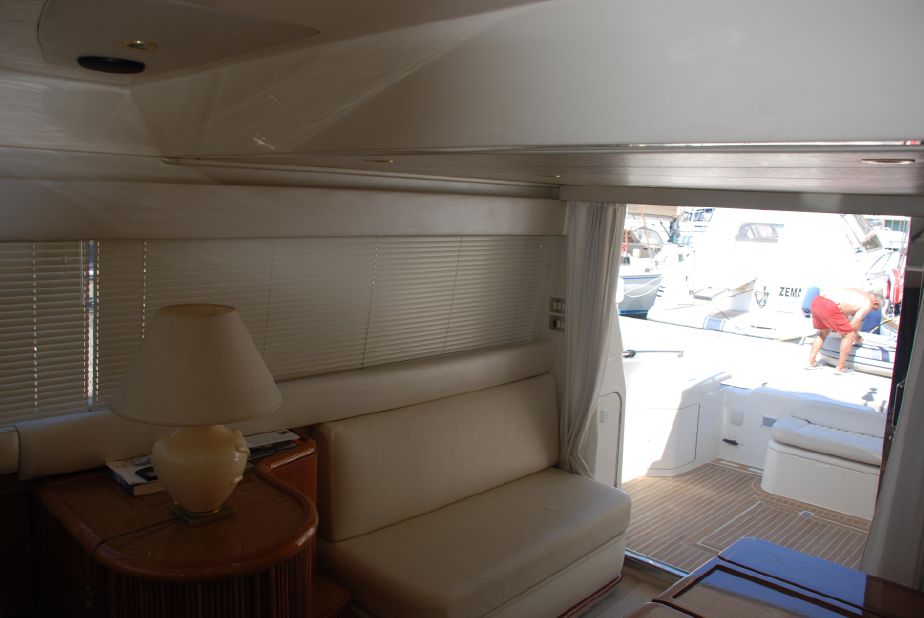 foto: 12 Azimut 40 Fly