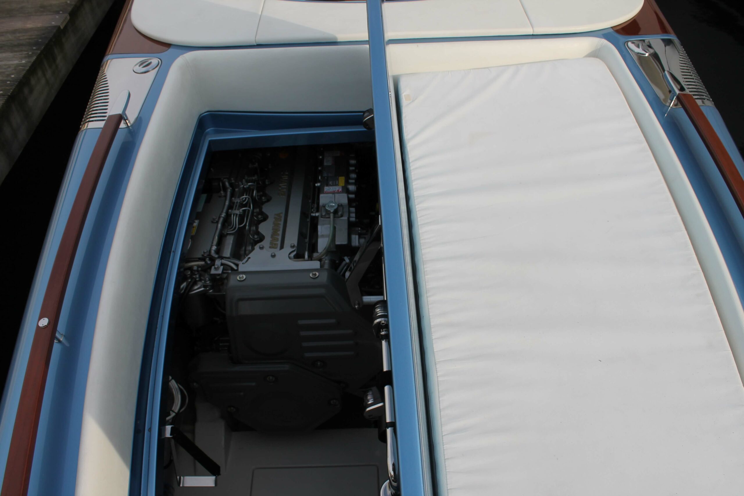 foto: 28 Riva 33 Aquariva Super