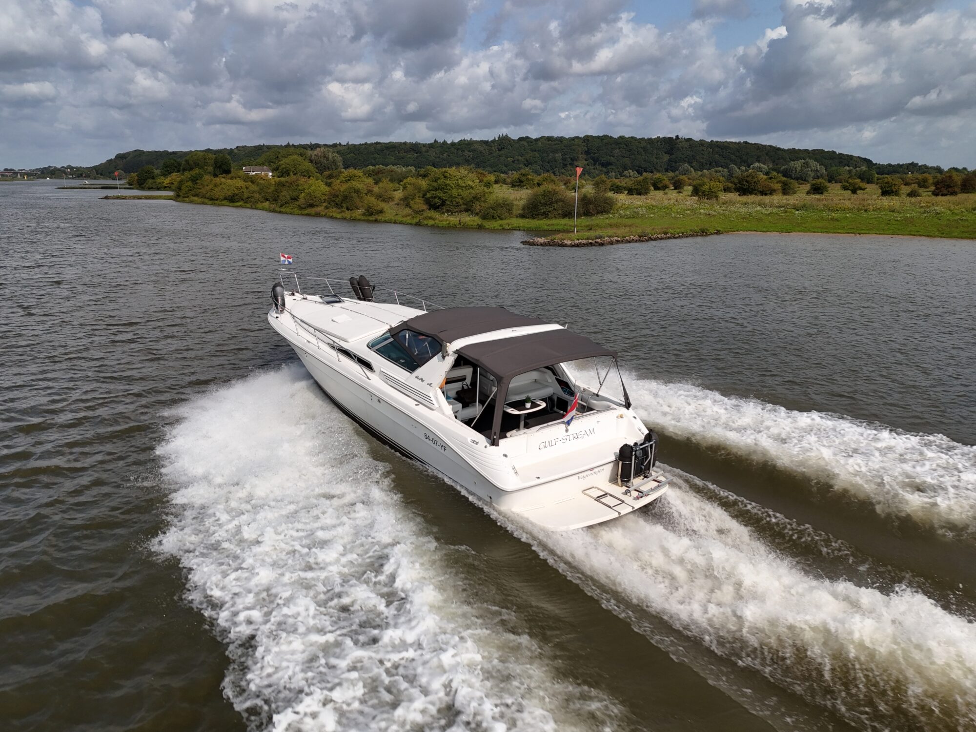 foto: 50 Sea Ray Sea Ray 400 Express Cruiser