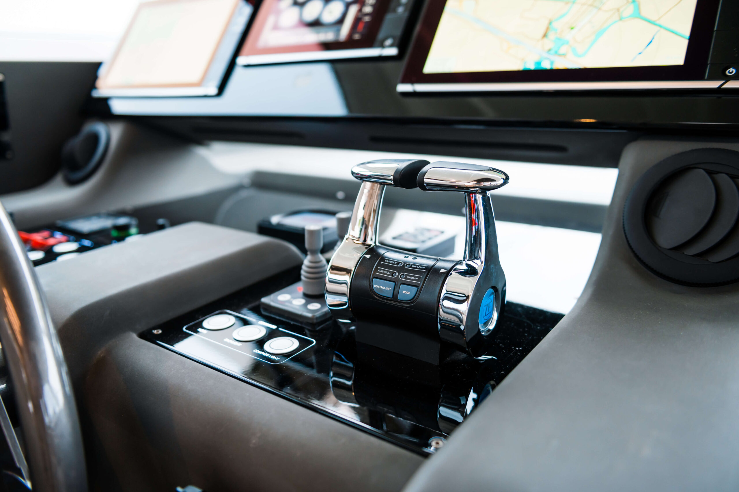 foto: 49 Ferretti Yachts 550 #05