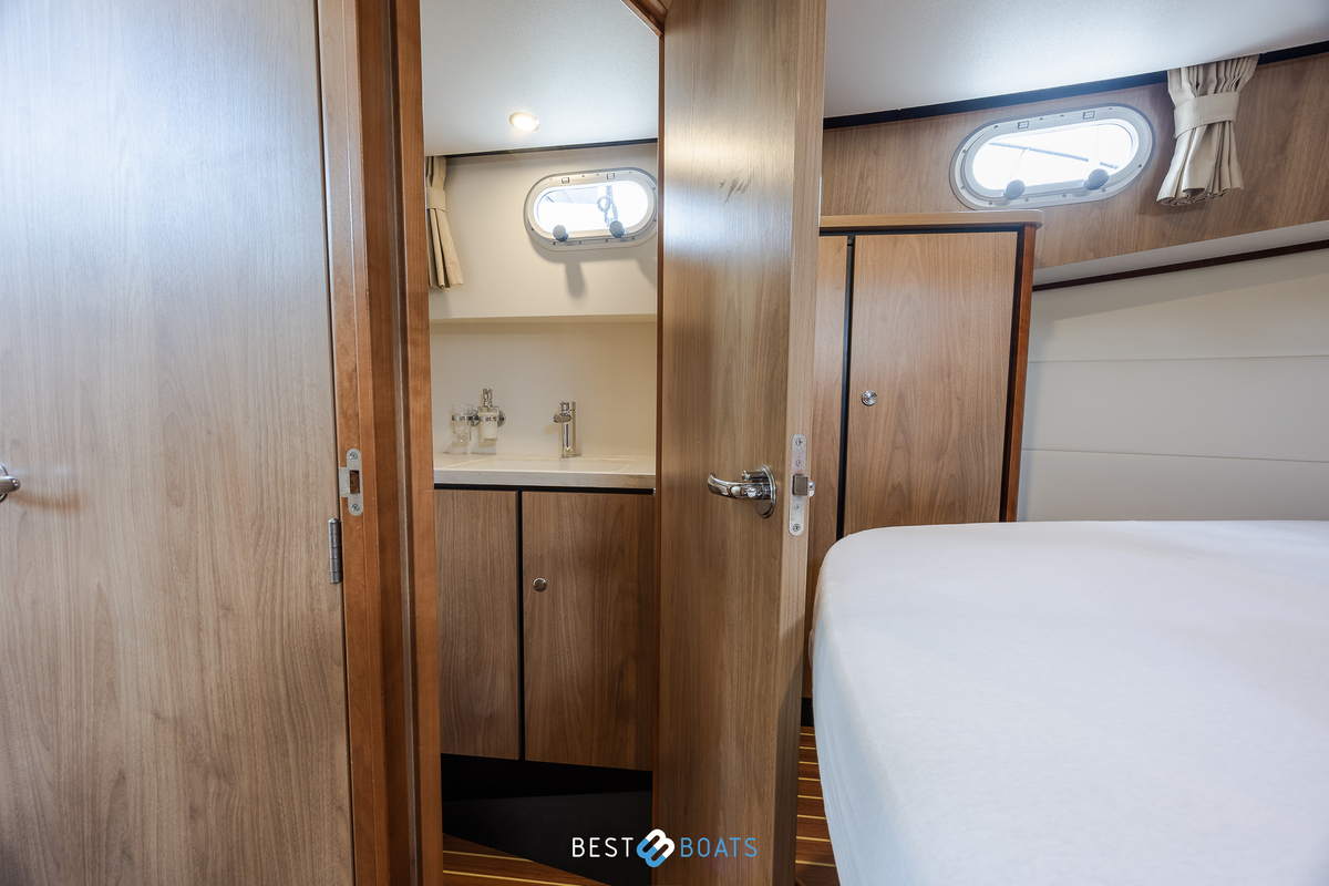 foto: 31 Linssen Grand Sturdy 35.0 AC
