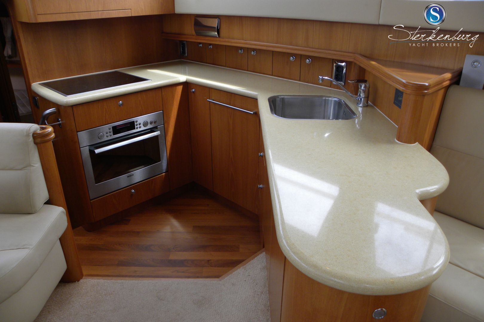 foto: 23 Valk Valk Continental 15.50