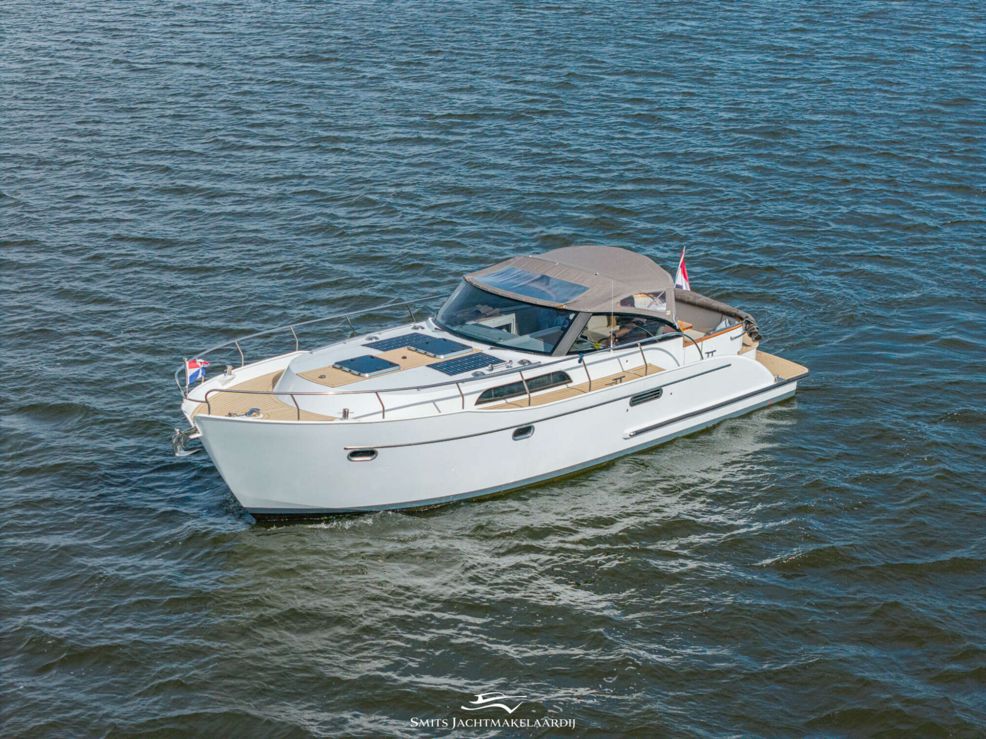 foto: 53 Crown yachts Crown Keyzer C107 Cabrio