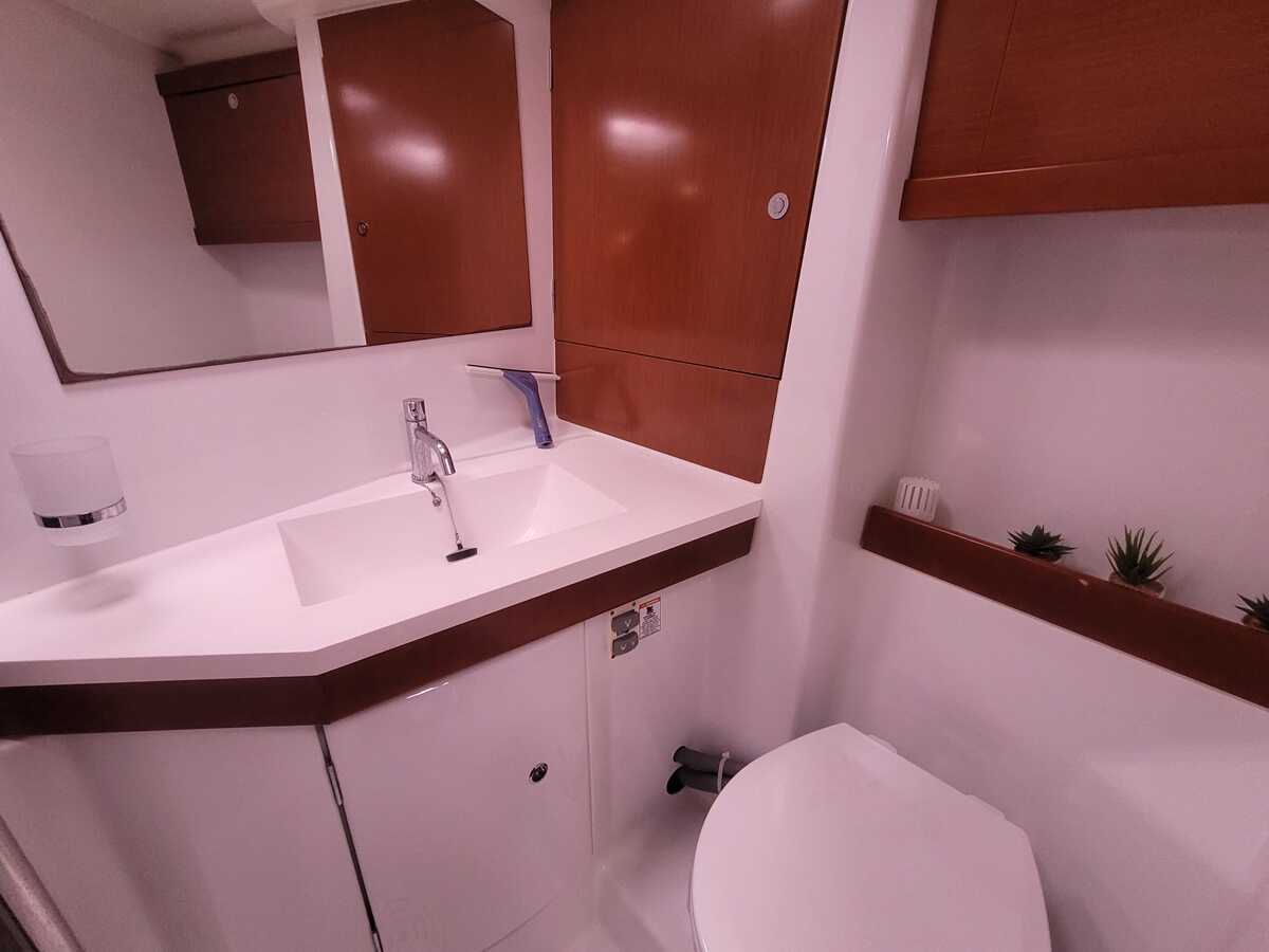 foto: 31 Beneteau Oceanis 54