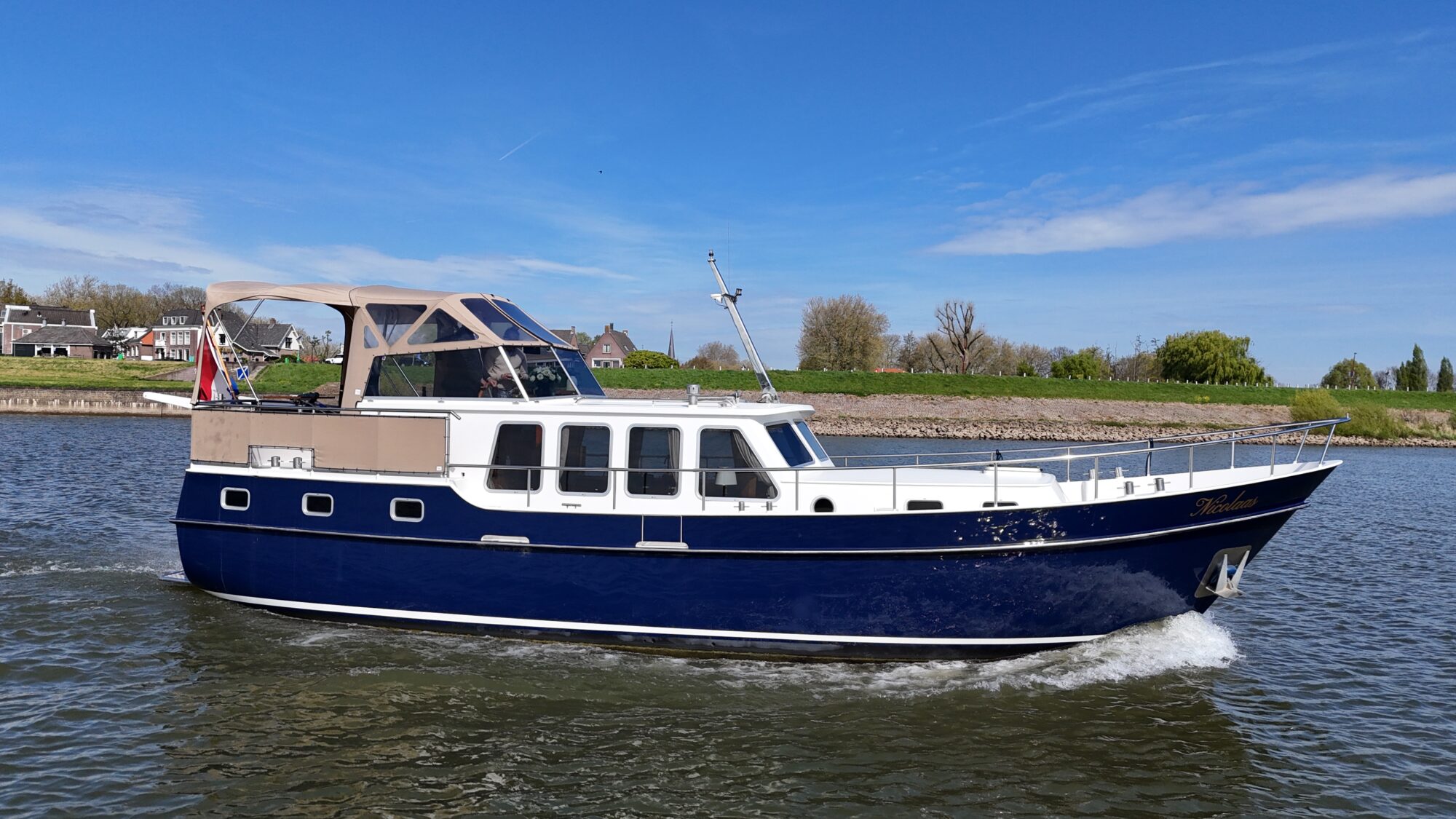 foto: 93 Flevo Flevo Spiegelkotter 12.50 AK Cabrio