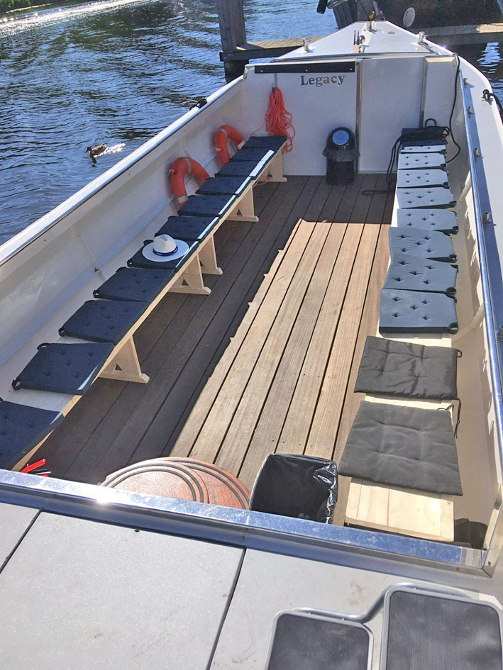 foto: 12 Open Rondvaartboot 35 gasten