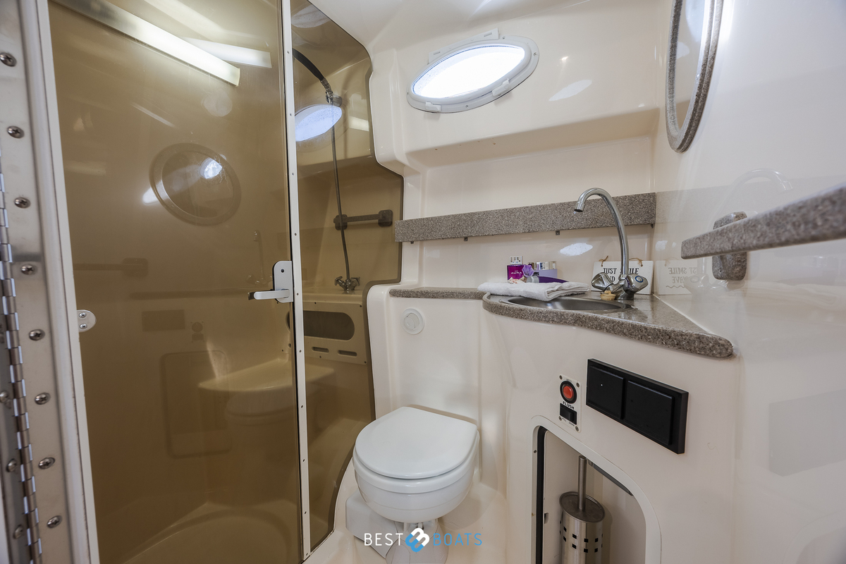 foto: 32 Rinker 342 Fiesta Vee