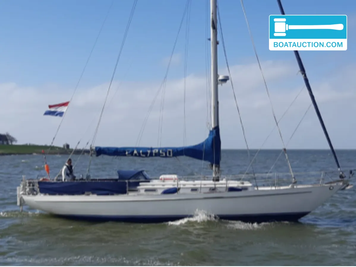 foto: 33 Frans Maas Hawk 42