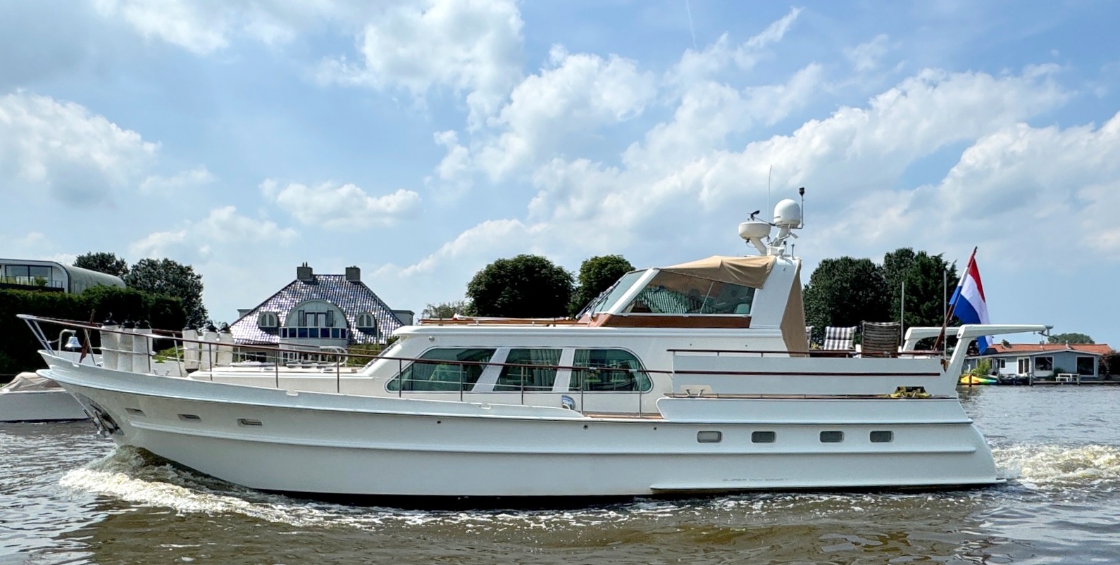 foto: 28 Super van Craft Super van Craft 14.80 Cabrio Stabilizers