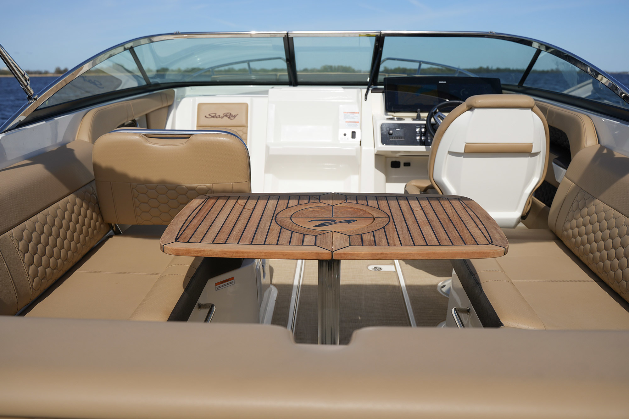 foto: 41 Sea Ray Sun Sport 250