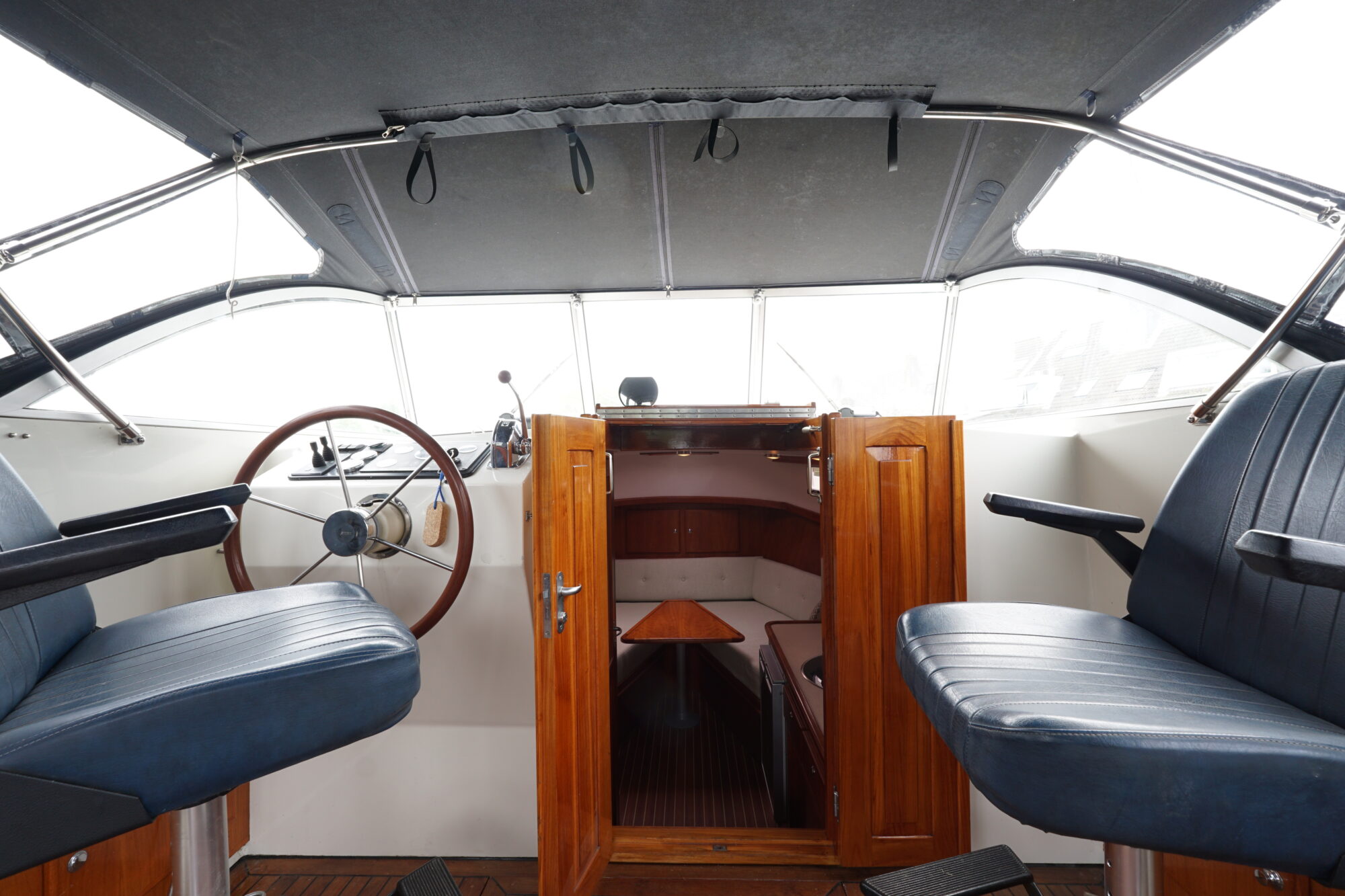 foto: 75 Vedette Vedette 8.80 OK Spiegeldeur