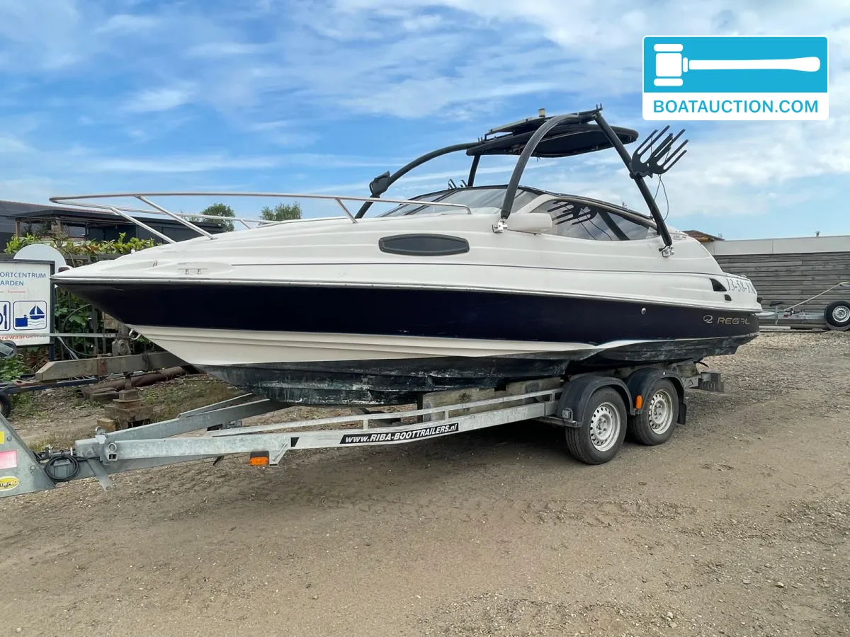 foto: 14 Regal 2150