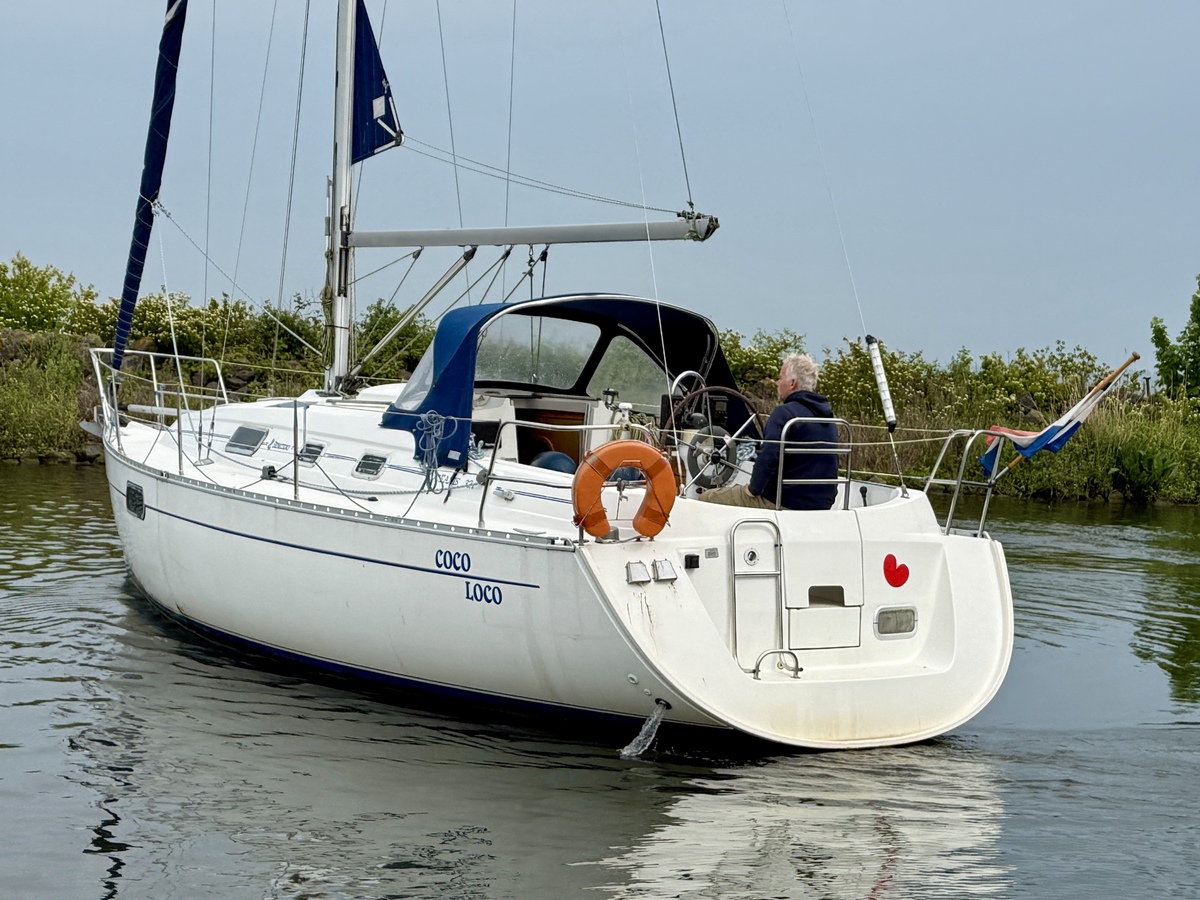 foto: 19 Beneteau Oceanis 321